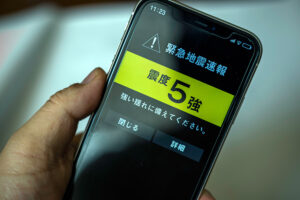 工場・倉庫の地震対策と沈下対処法｜事前の備えと発生時の対応を