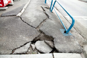 地震の二次被害とは？企業が行うべき対策と建物の補修事例を解説
